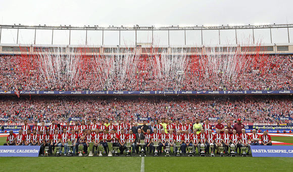 Foto de Familia de Leyendas del Calderón. Atlético-Athletic 16/17